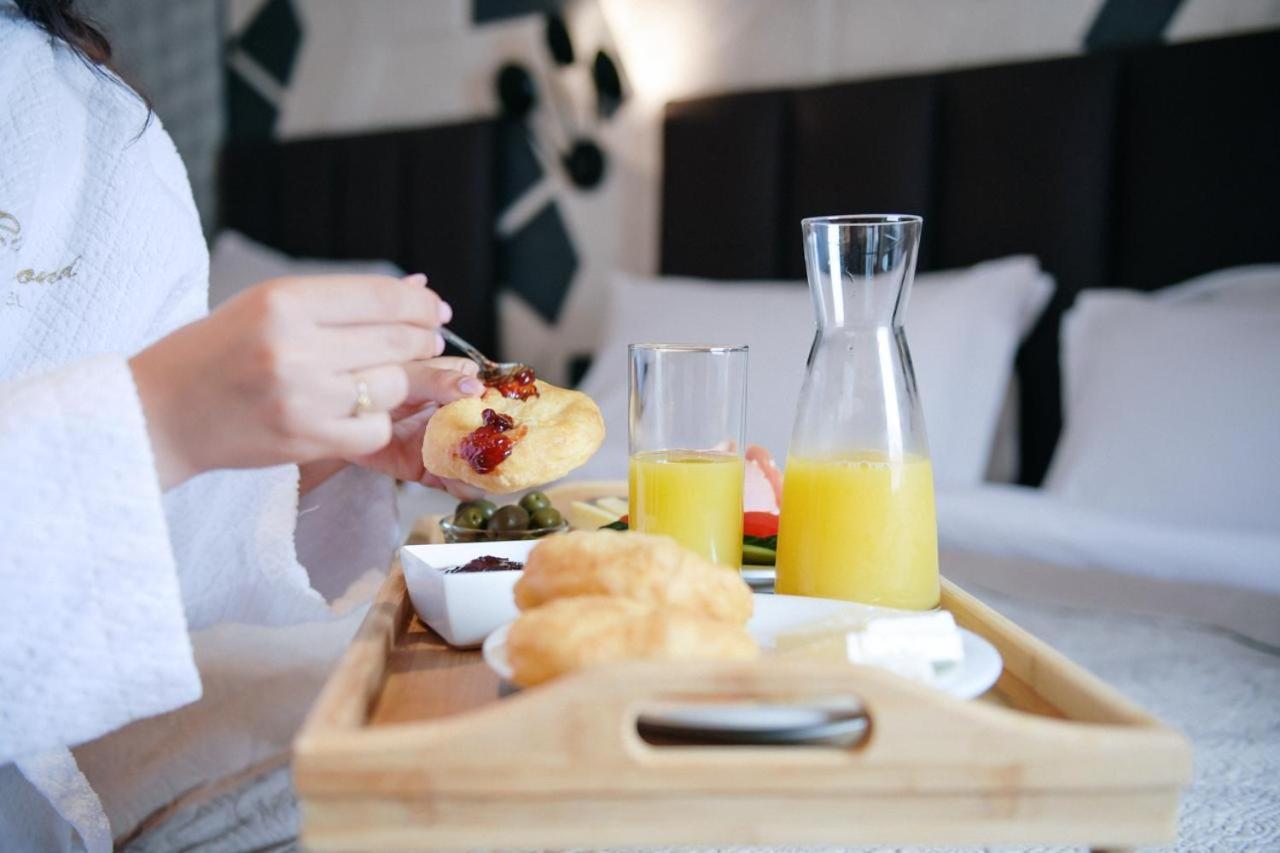 Richmond Hotel 科尔察 外观 照片