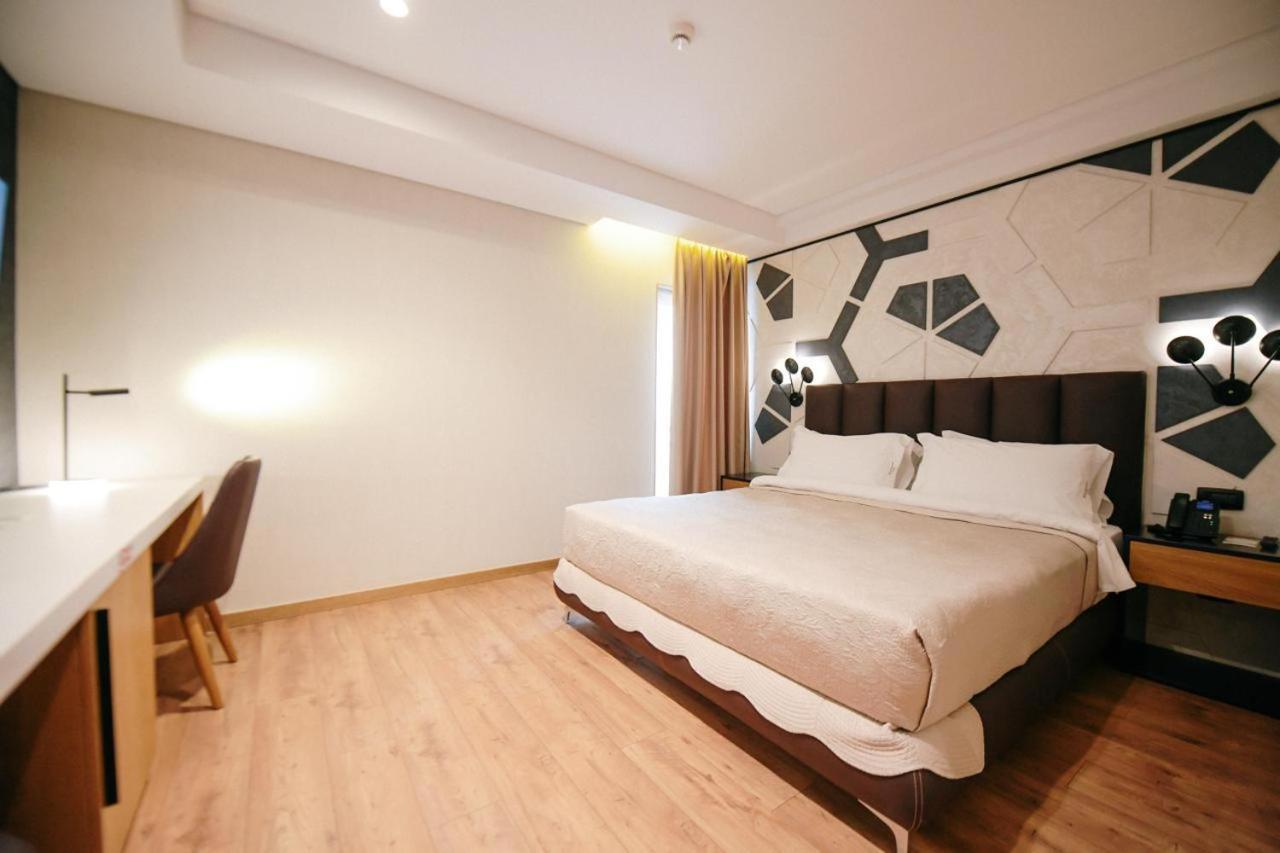 Richmond Hotel 科尔察 外观 照片