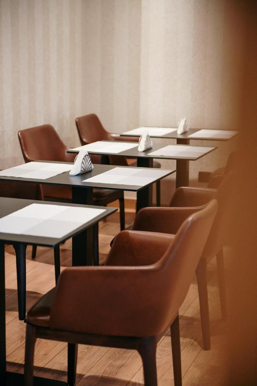 Richmond Hotel 科尔察 外观 照片