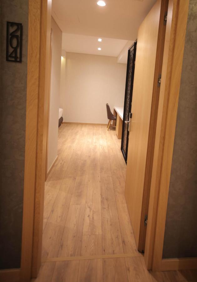 Richmond Hotel 科尔察 外观 照片