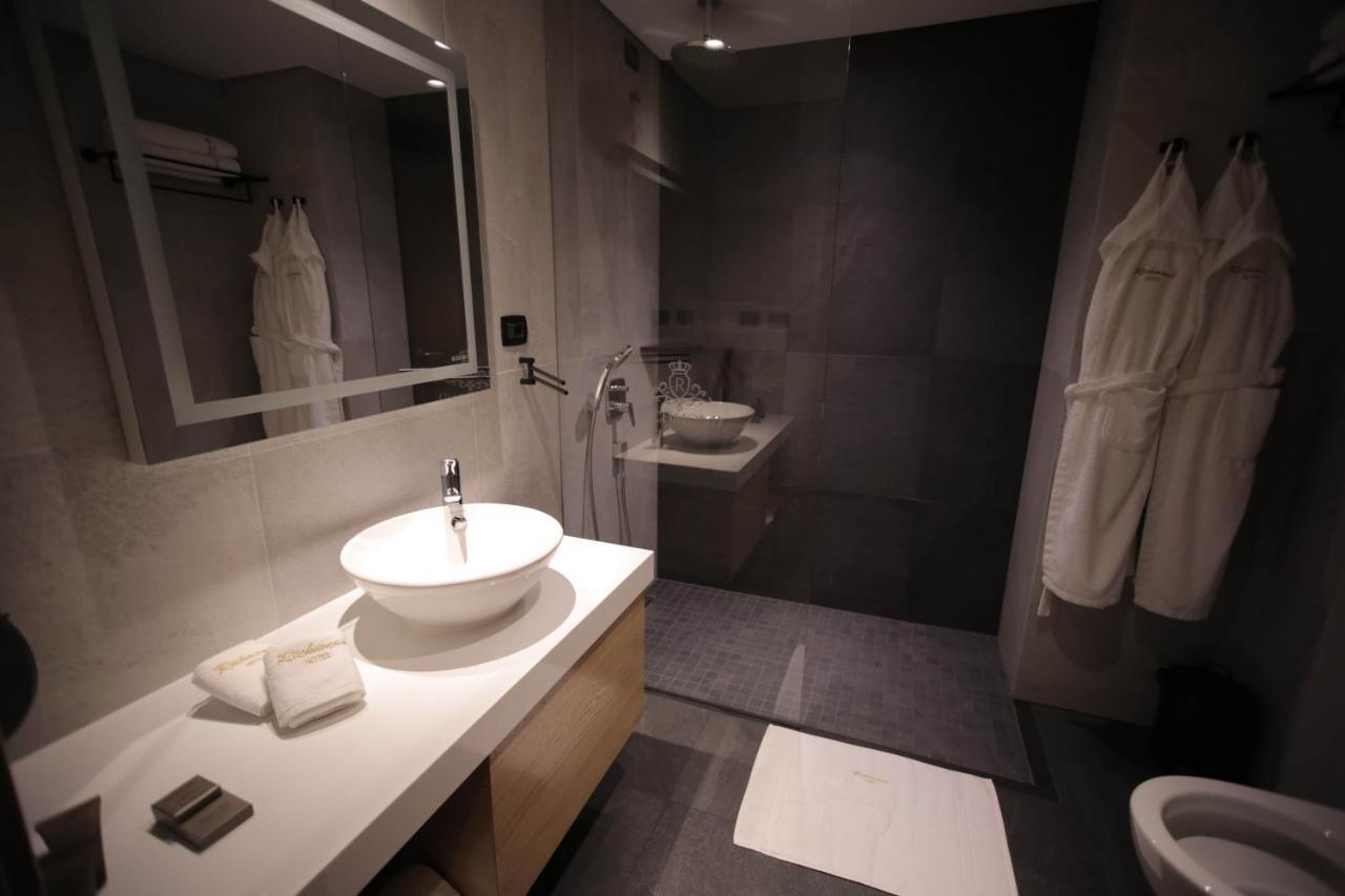 Richmond Hotel 科尔察 外观 照片